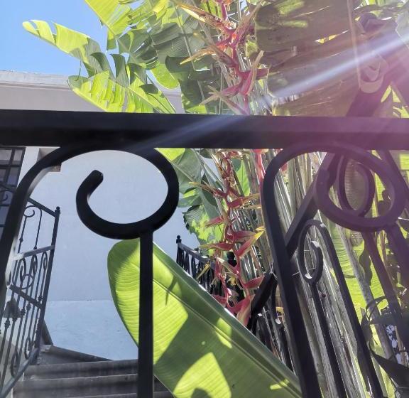 ホテル La Familia