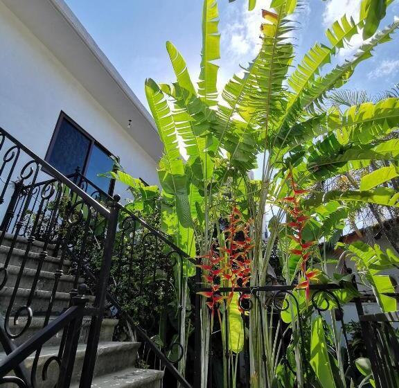 ホテル La Familia