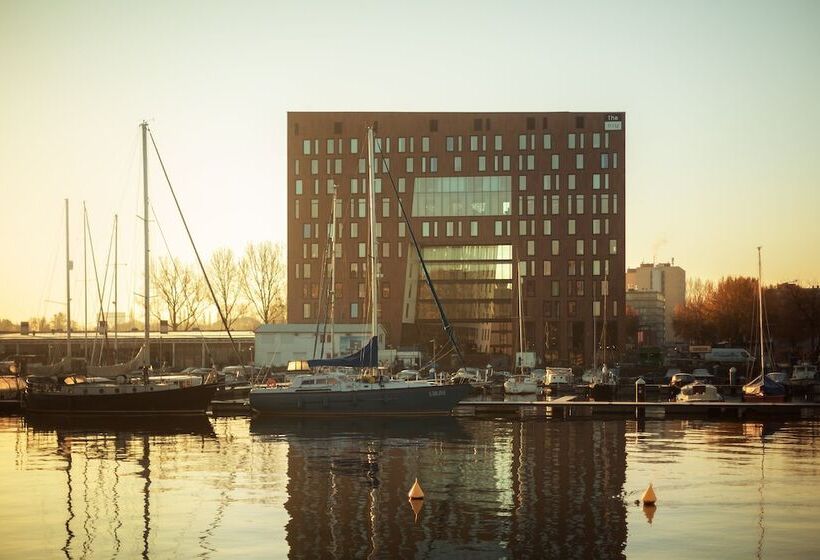 ホテル Holiday Inn   The Niu, Fender Amsterdam