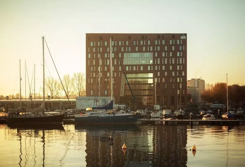 Hotelli Holiday Inn   The Niu, Fender Amsterdam