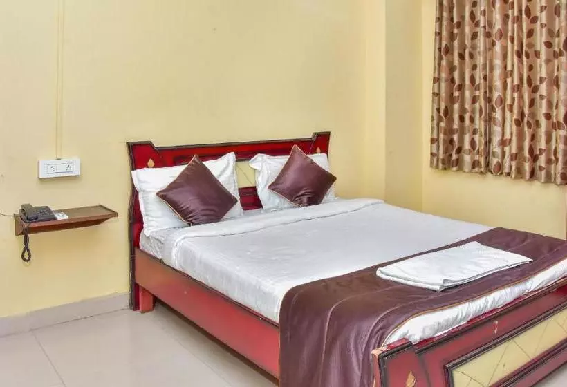 ホテル Vaishnavi Visakhapatnam