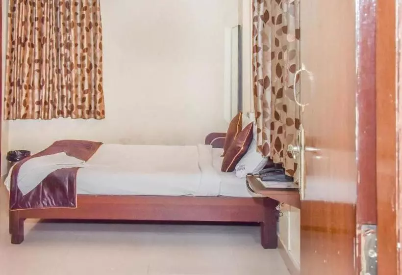 ホテル Vaishnavi Visakhapatnam