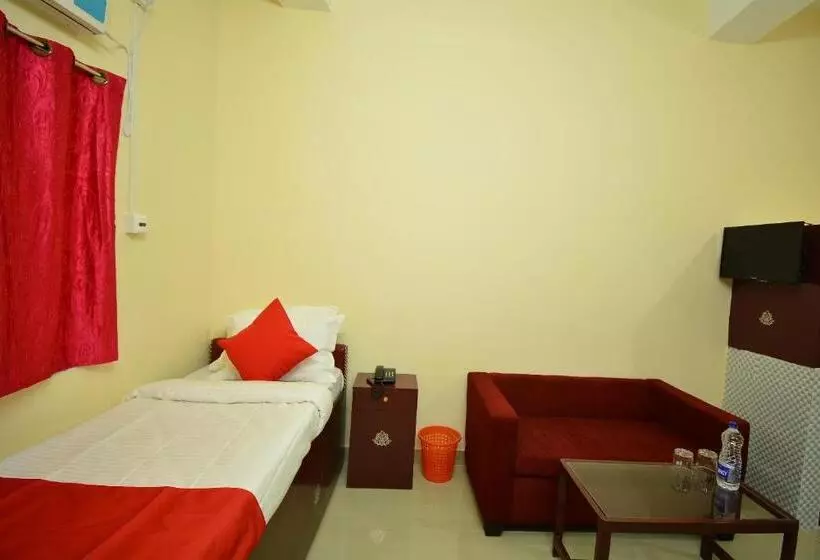 Oyo 30386 Hotel Gloria Inn