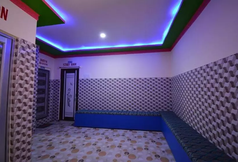 Oyo 30386 Hotel Gloria Inn