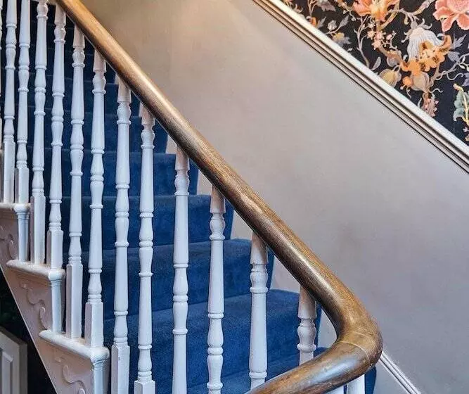 ペンション The Brownswood