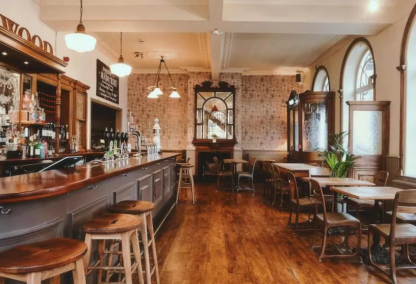 ペンション The Brownswood