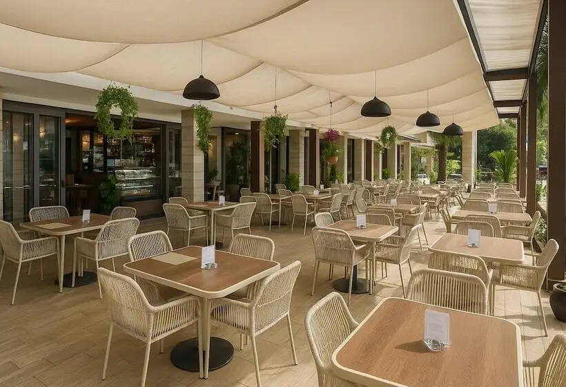 Hotel The Taksim Royal Beach