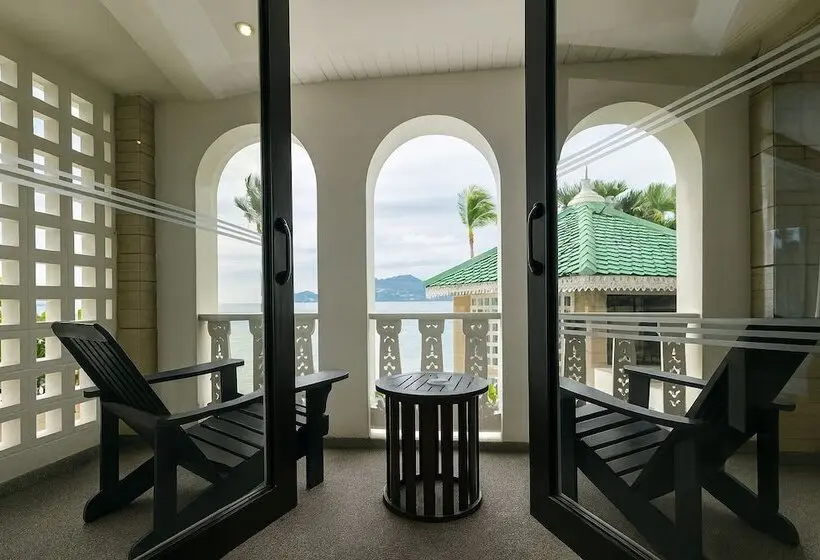 Hotel The Taksim Royal Beach