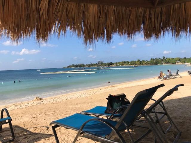 پانسیون Goldenview Guesthouse Ocho Rios