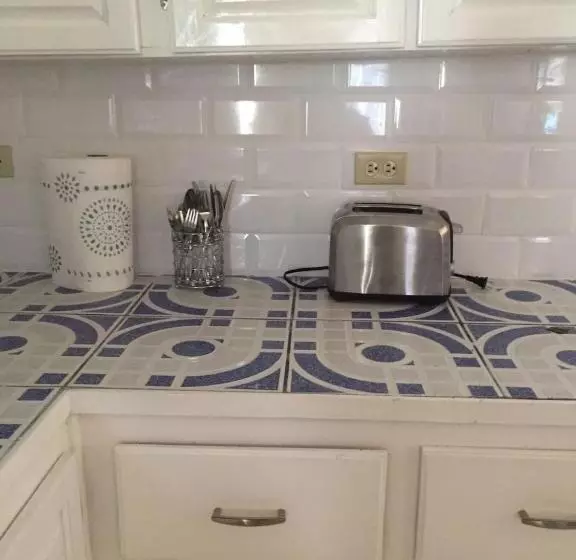 پانسیون Goldenview Guesthouse Ocho Rios