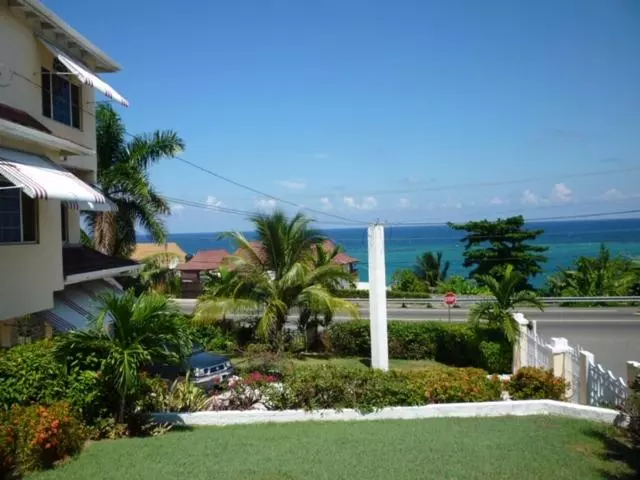 پانسیون Goldenview Guesthouse Ocho Rios