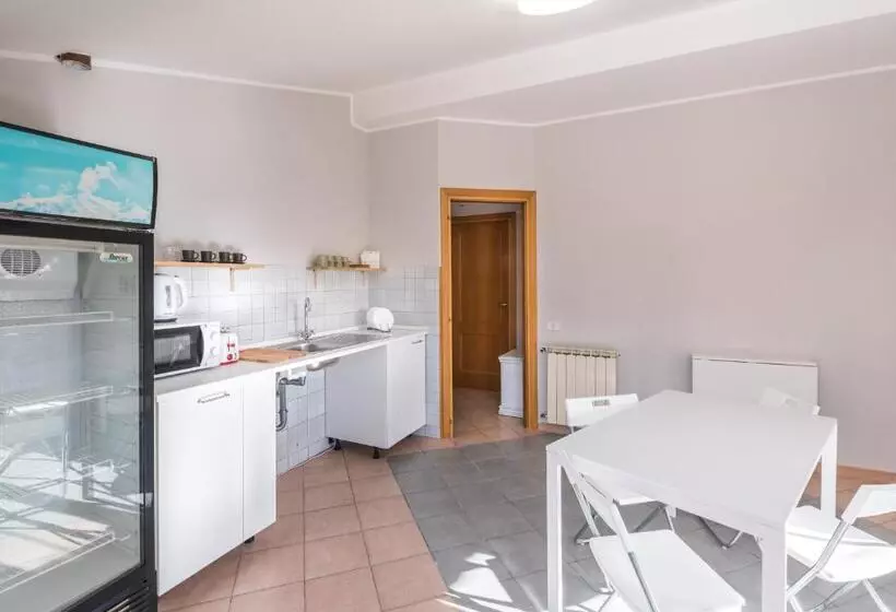 تختخواب و صبحانه Travelershome Morena Guesthouse