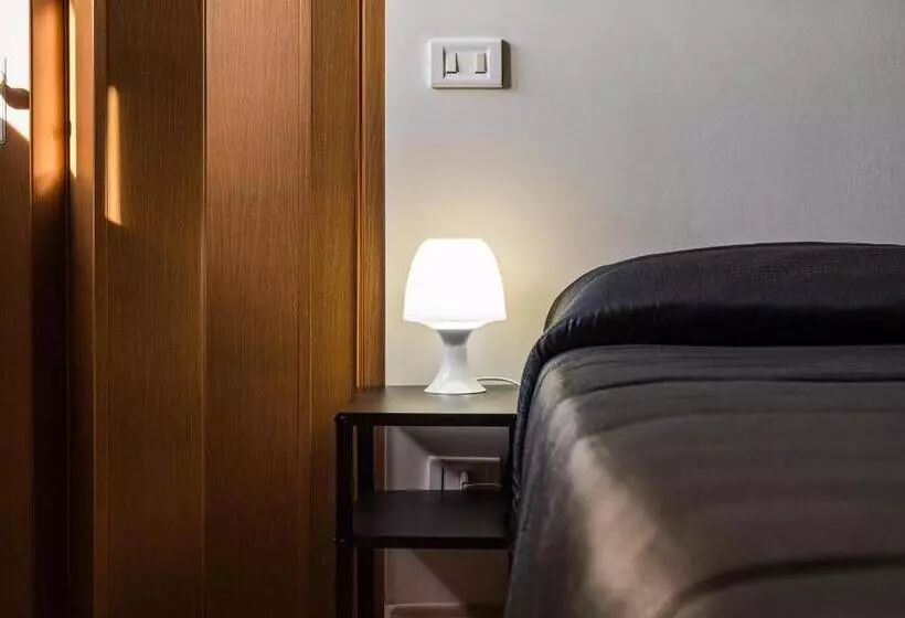 تختخواب و صبحانه Travelershome Morena Guesthouse