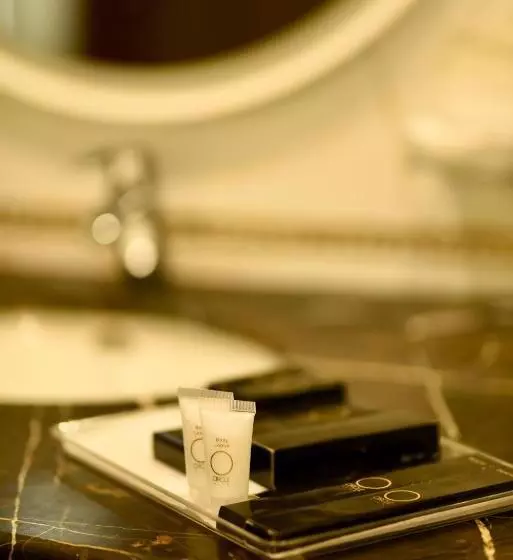 هتل Circle Club Faisalabad