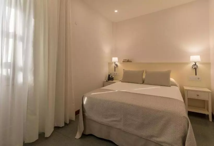 Hotelli Emblemático Holiday Time