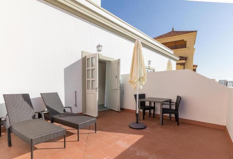 فندق Emblemático Holiday Time