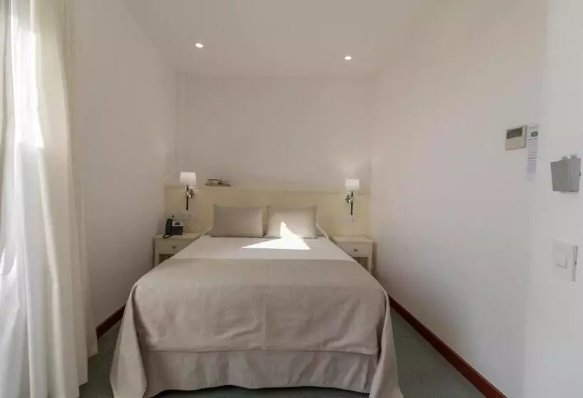 Hotelli Emblemático Holiday Time