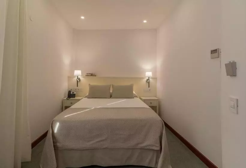 Hotelli Emblemático Holiday Time