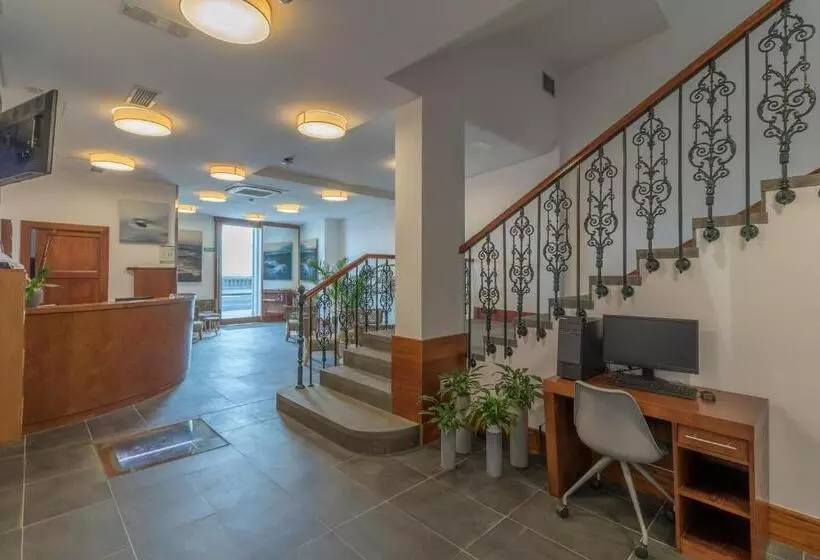 Hotelli Emblemático Holiday Time