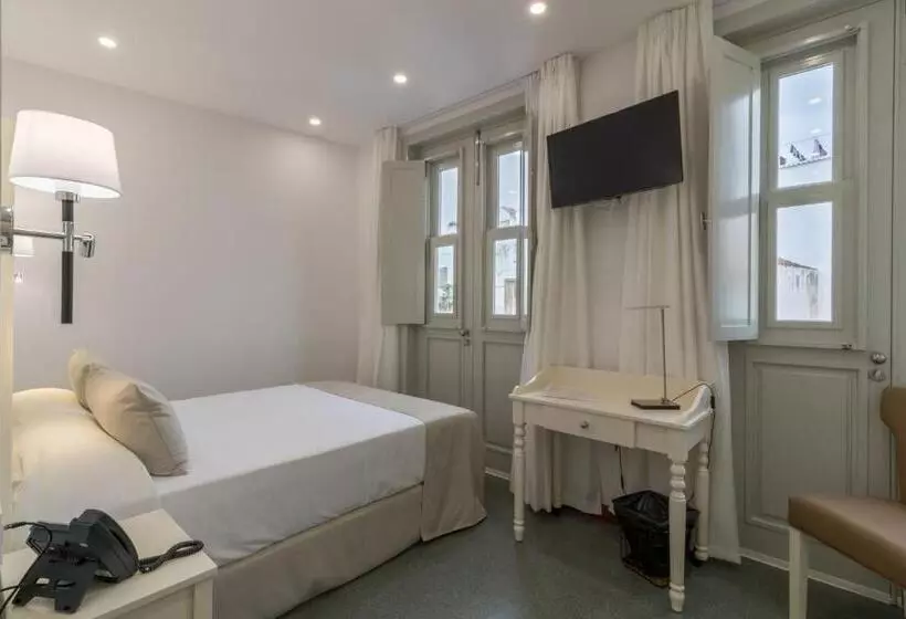 Hotelli Emblemático Holiday Time