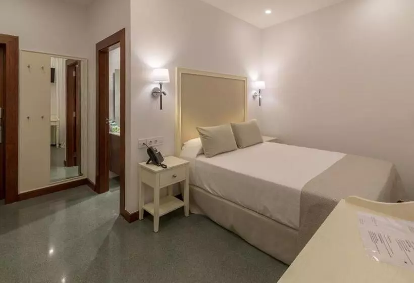 Hotelli Emblemático Holiday Time