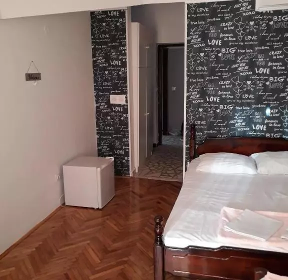 Bed and Breakfast Guesthouse Vila Tamburic