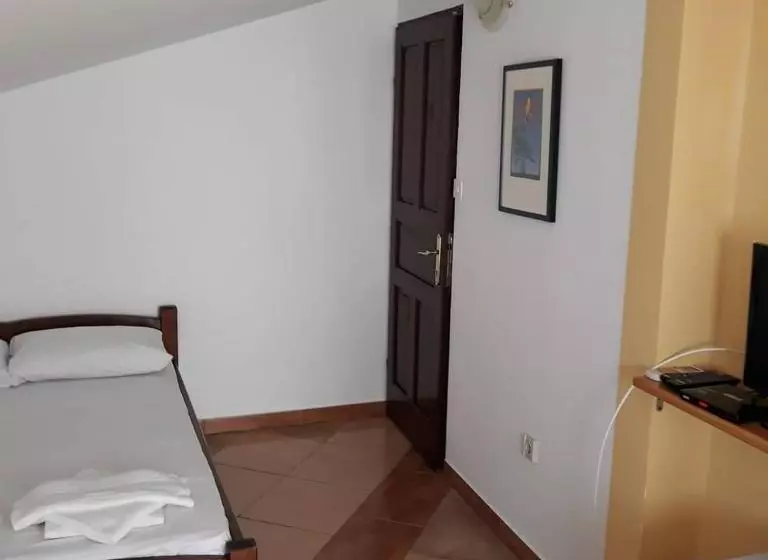 Bed and Breakfast Guesthouse Vila Tamburic