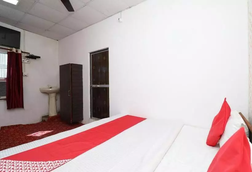 ホテル Spot On Dwevedi Palace