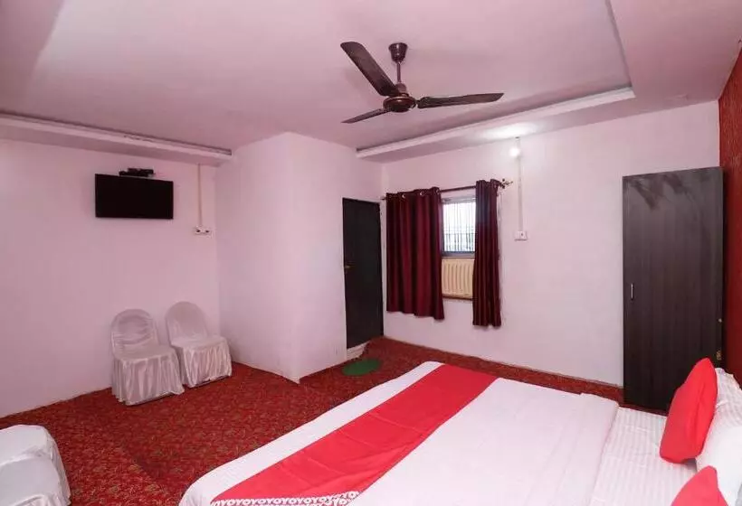 ホテル Spot On Dwevedi Palace