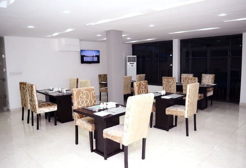 هتل Ziroc Residence