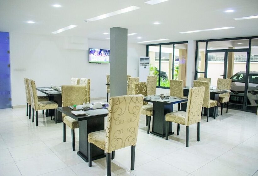 هتل Ziroc Residence