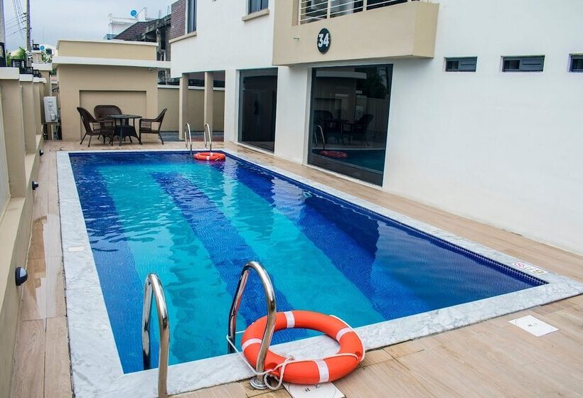 هتل Ziroc Residence