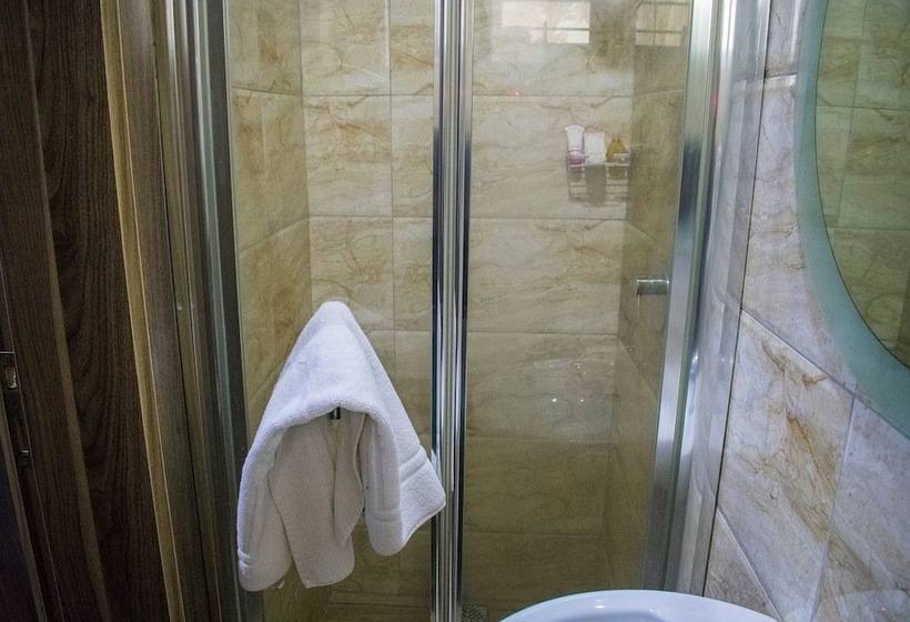 هتل Ziroc Residence