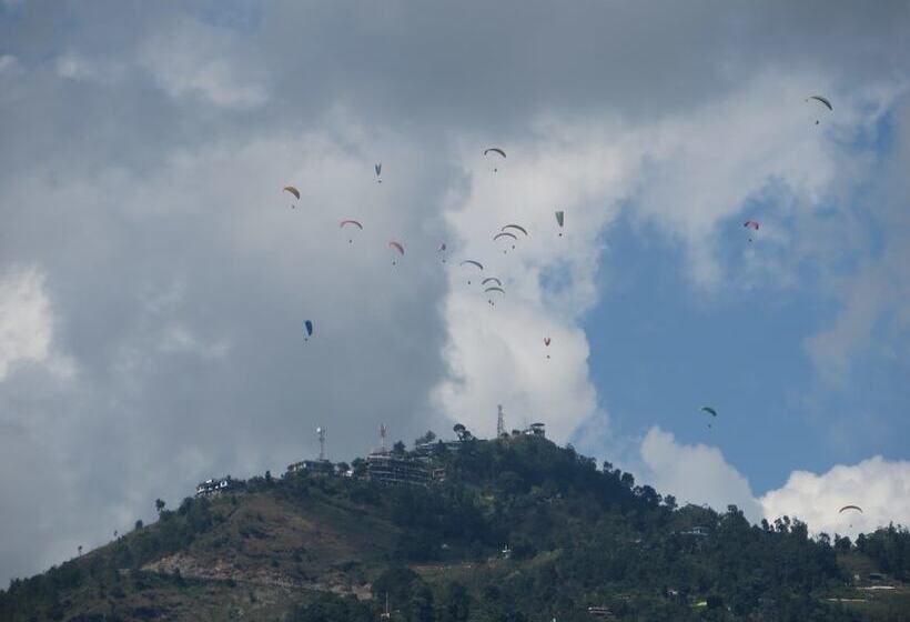 Hotel Direction Pokhara