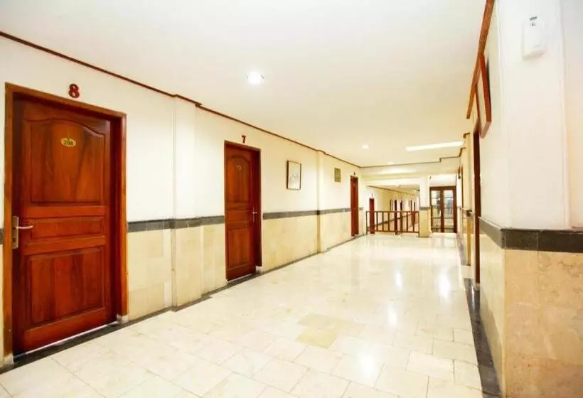 ホテル Wisma Joglo