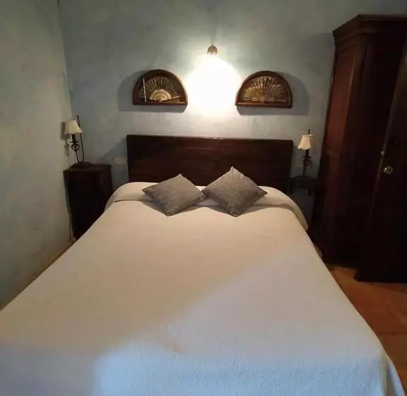 پانسیون Hostal La Panavera