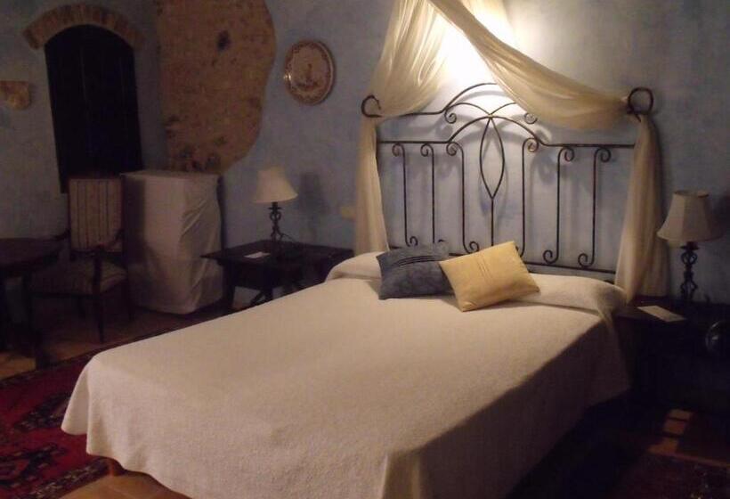 پانسیون Hostal La Panavera