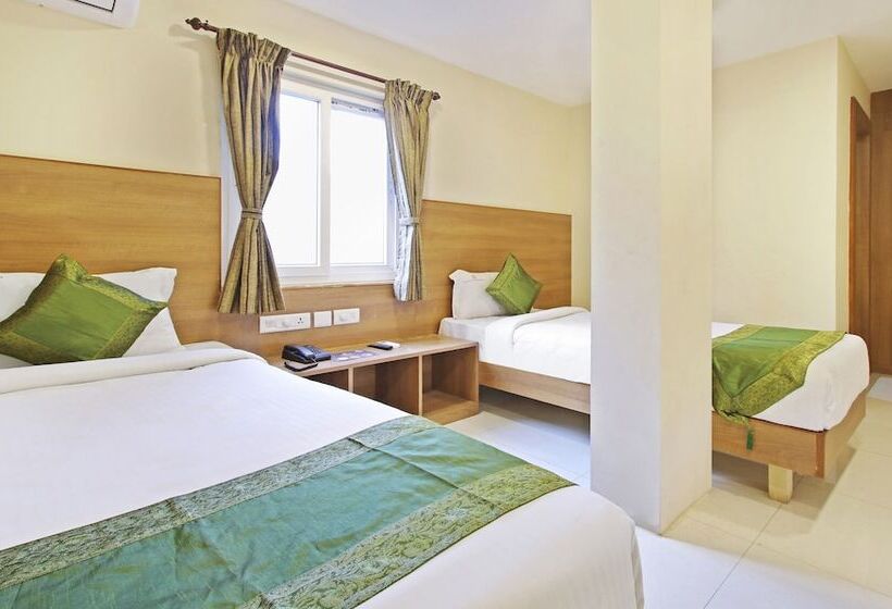 Itsy Hotels Jansi Residency
