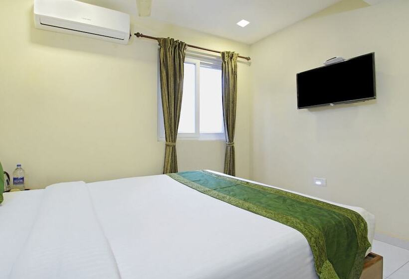 Itsy Hotels Jansi Residency