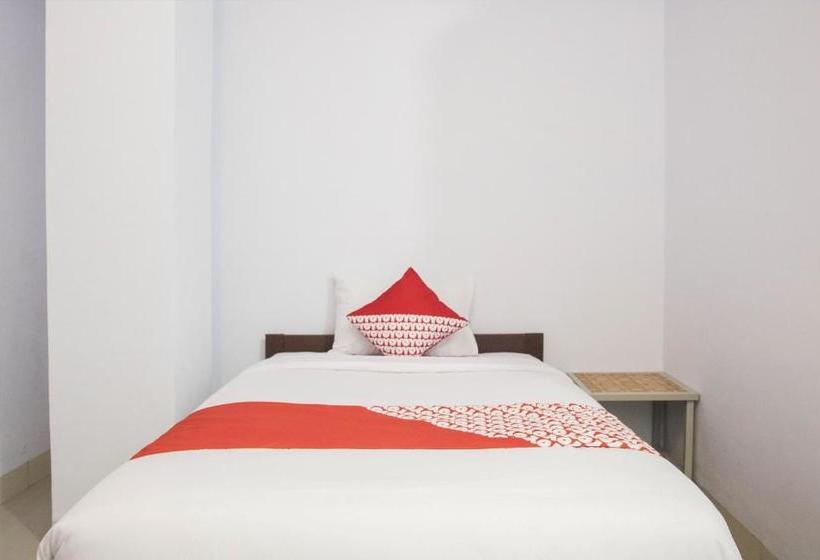 פנסיון Oyo 791 Tanah Tinggi Guest House