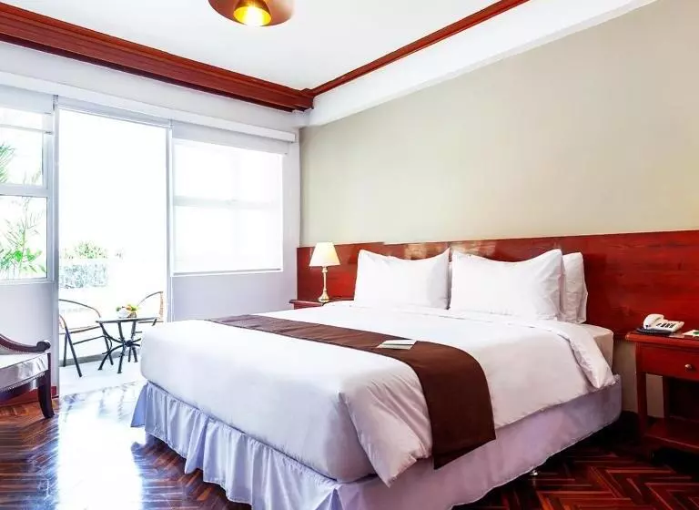 Dorado Hotel Boutique   Tacna