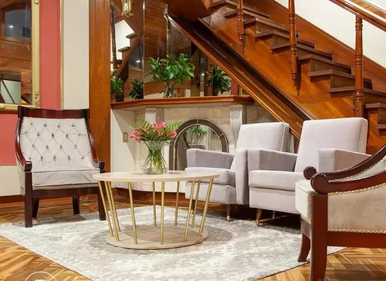 Dorado Hotel Boutique   Tacna