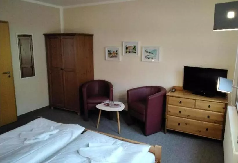 پانسیون Am Weinbergschloss