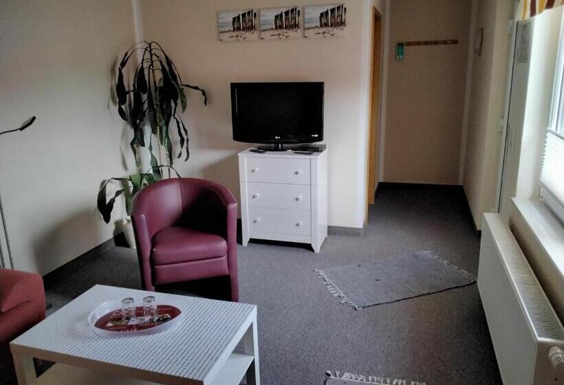 بنسيون Am Weinbergschloss