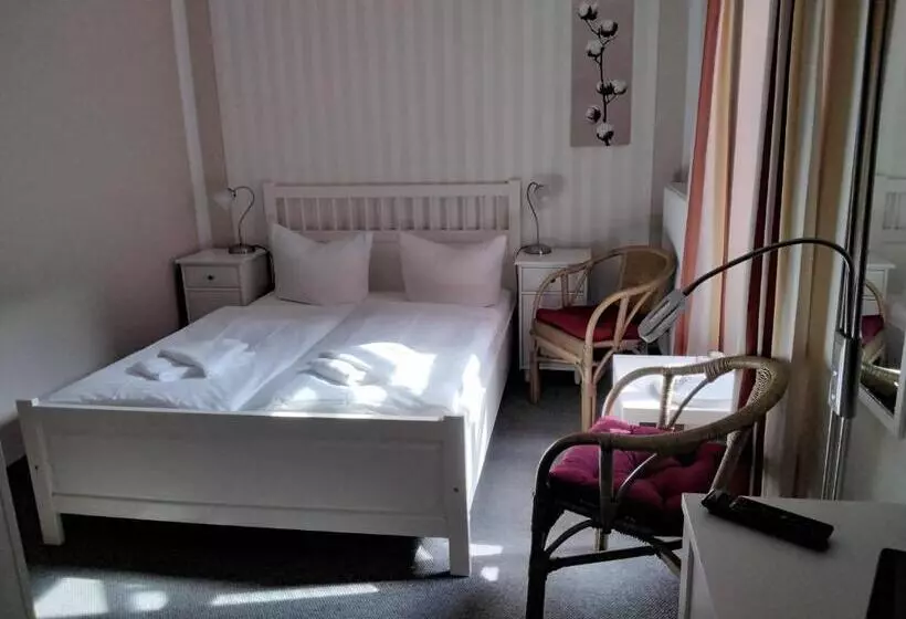 پانسیون Am Weinbergschloss