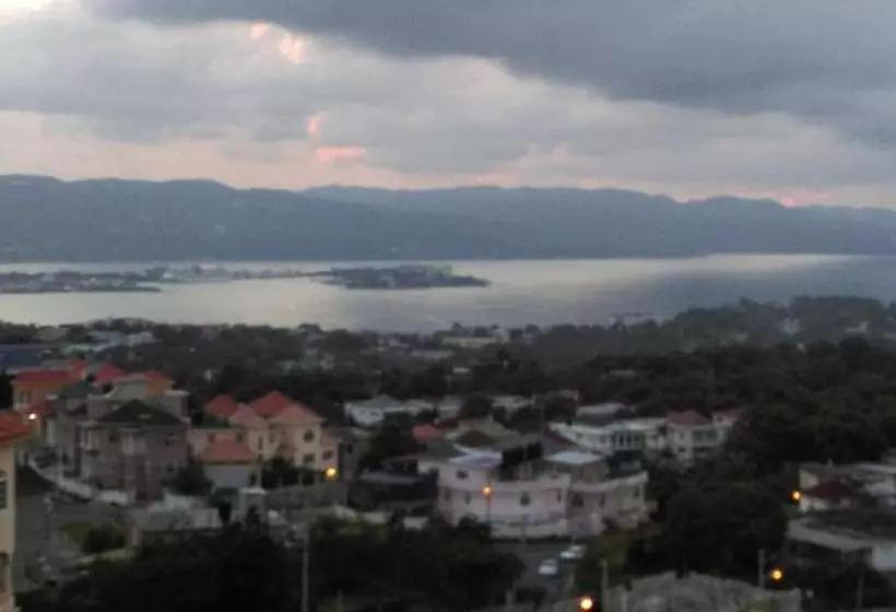 پانسیون Hiya Heights