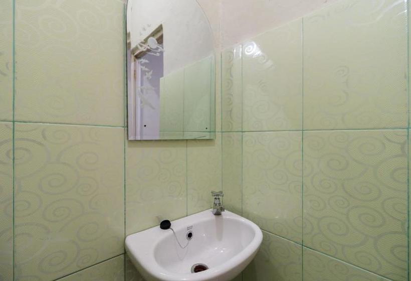 بنسيون Reddoorz Near Cikampek Mall Karawang