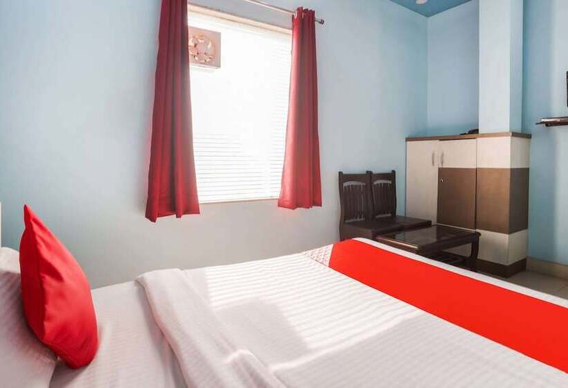 Hotel Oyo 30366 German Cafe