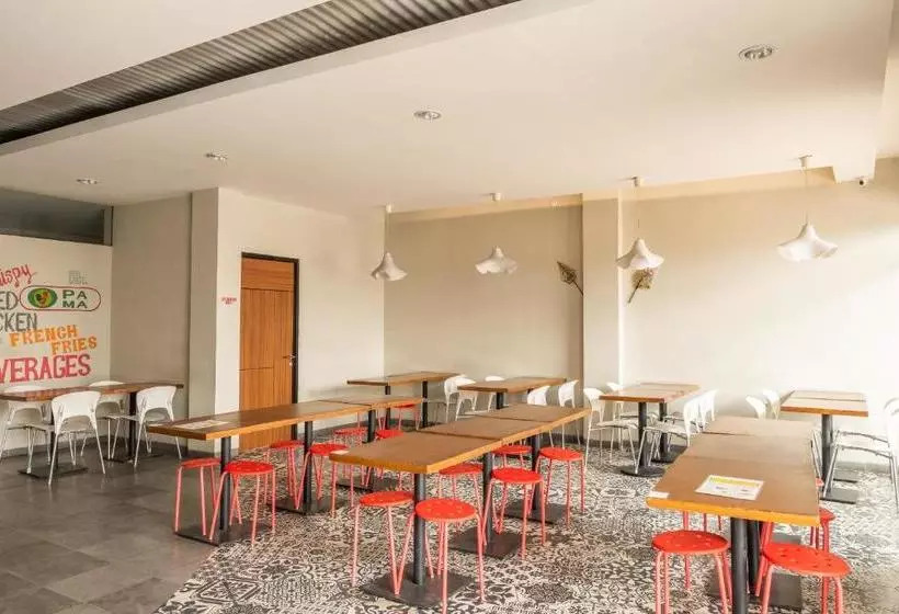 ホテル Oyo 535 Cileunyi Residence