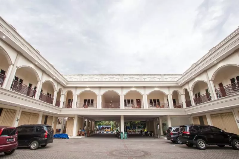 ホテル Reddoorz Near Alun Alun Bangil